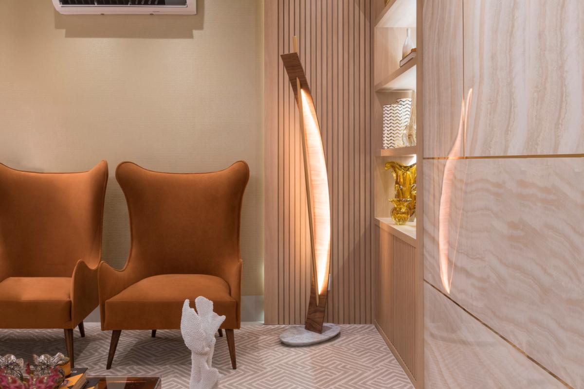 Luminárias de Piso Esculturais para Ambientes Amplos - detalhe