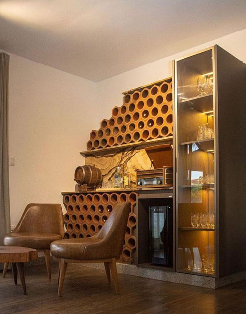 Adega com Tijolinho à Vista: Clássico e Aconchegante - inspiração