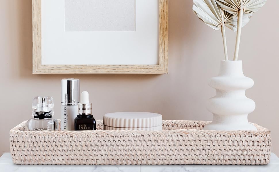 Banheiro Pequeno Decorado com Bandejas e Cestos de Vime: Organização Charmosa e Natural - detalhe