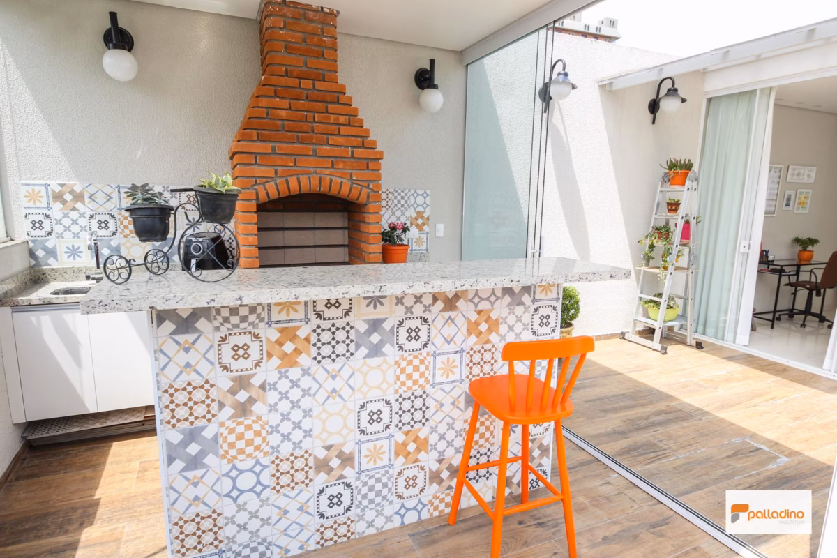 Com Piso de Mosaico: Alegria e Personalidade Vibrante - detalhe