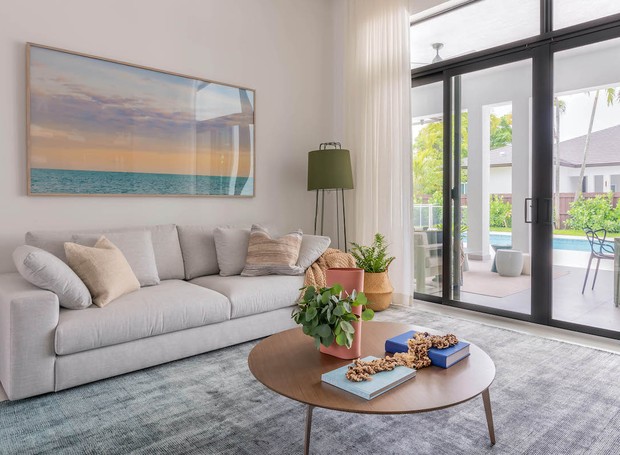 Luminária de Piso com Design Escultural: Uma Obra de Arte na Sua Sala - ideia