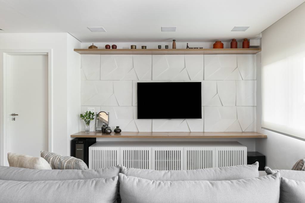 Painel de TV com Revestimento 3D: Texturas que Impressionam - ideia