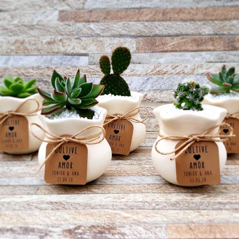 Vasos Geométricos de Metal: Modernidade e Design Arrojado - ideia