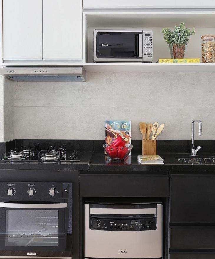 Totalmente Clean e Minimalista: A Beleza da Simplicidade em Preto e Branco - ideia