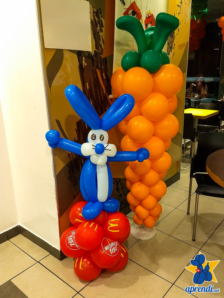 Decoração de Páscoa Divertida para Crianças: Cores Vivas, Balões e Personagens Lúdicos - inspiração