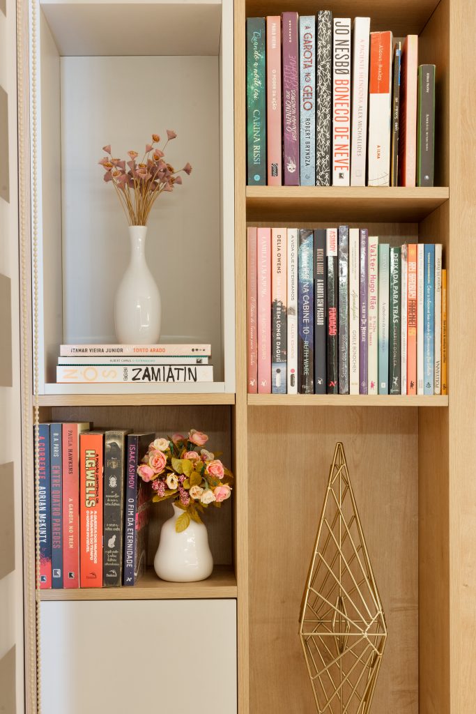 Nichos Decorativos Para Documentos e Livros - detalhe