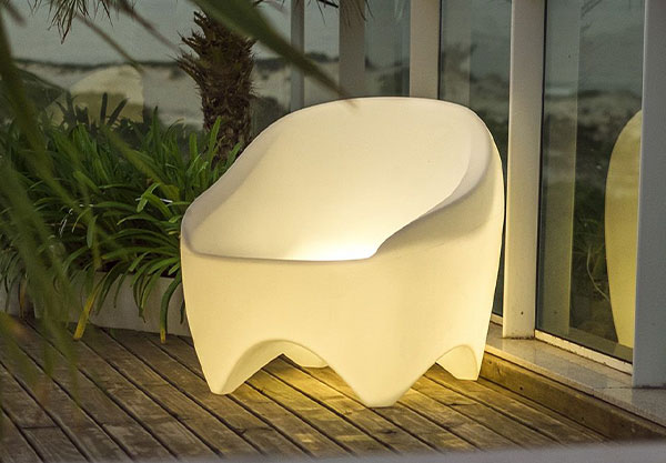 Poltrona com Iluminação Embutida: Luminosidade e Modernidade em uma Só Peça - ideia