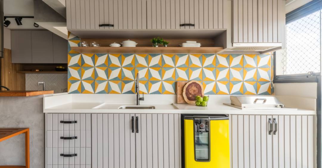 Com Ladrilho Hidráulico e Charme Retrô - ideia