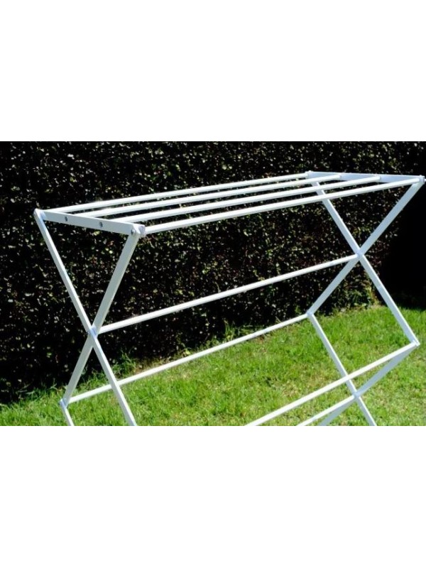 Varal de Chão Sanfonado: Compacto e Eficiente - detalhe