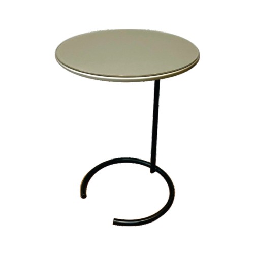 Em Tampos de Mesa Laterais com Base de Metal - ideia