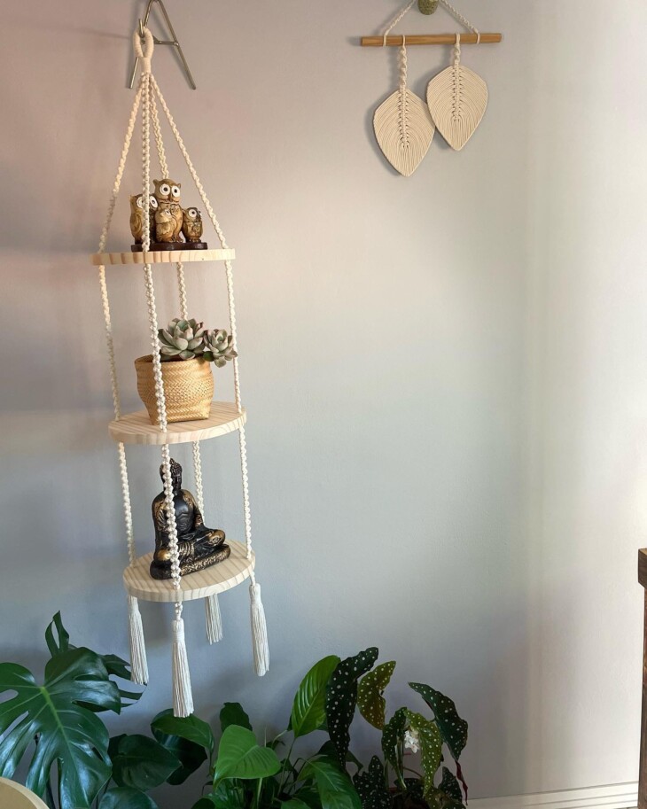 Prateleira Escalada: Otimização Vertical com Criatividade - detalhe