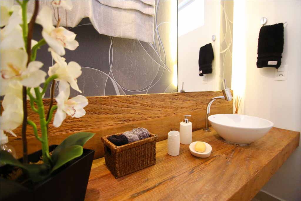 Bancada Rústica de Demolição com Cuba de Sobrepor: Charme e Sustentabilidade - inspiração