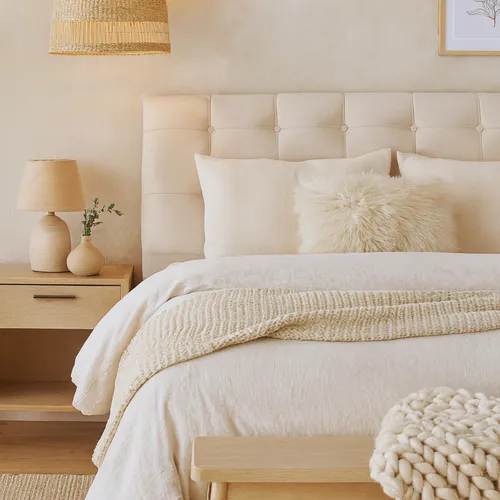 Cabeceira em Linho Texturizado com Detalhes em Costura: Toque Rústico Chic - inspiração