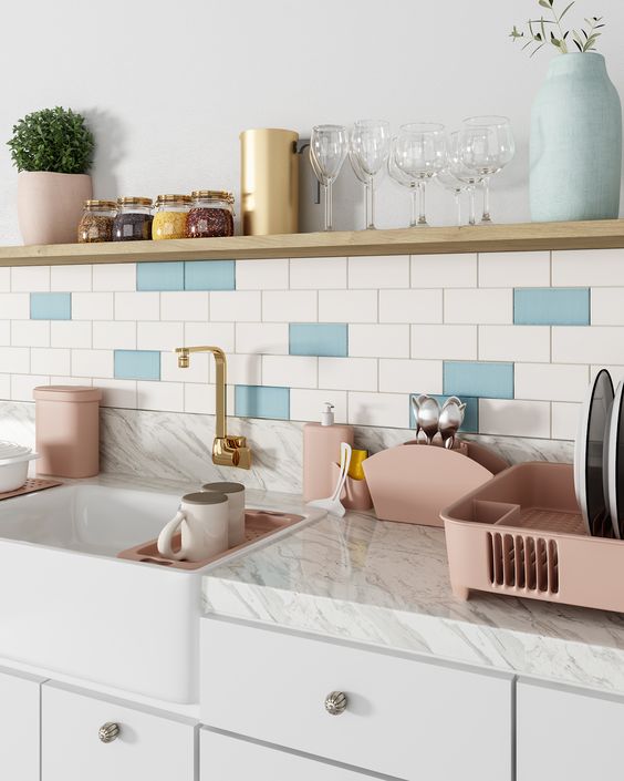 Pastilhas Degradê na Parede: Um Arco-Íris Pastel Delicado - inspiração