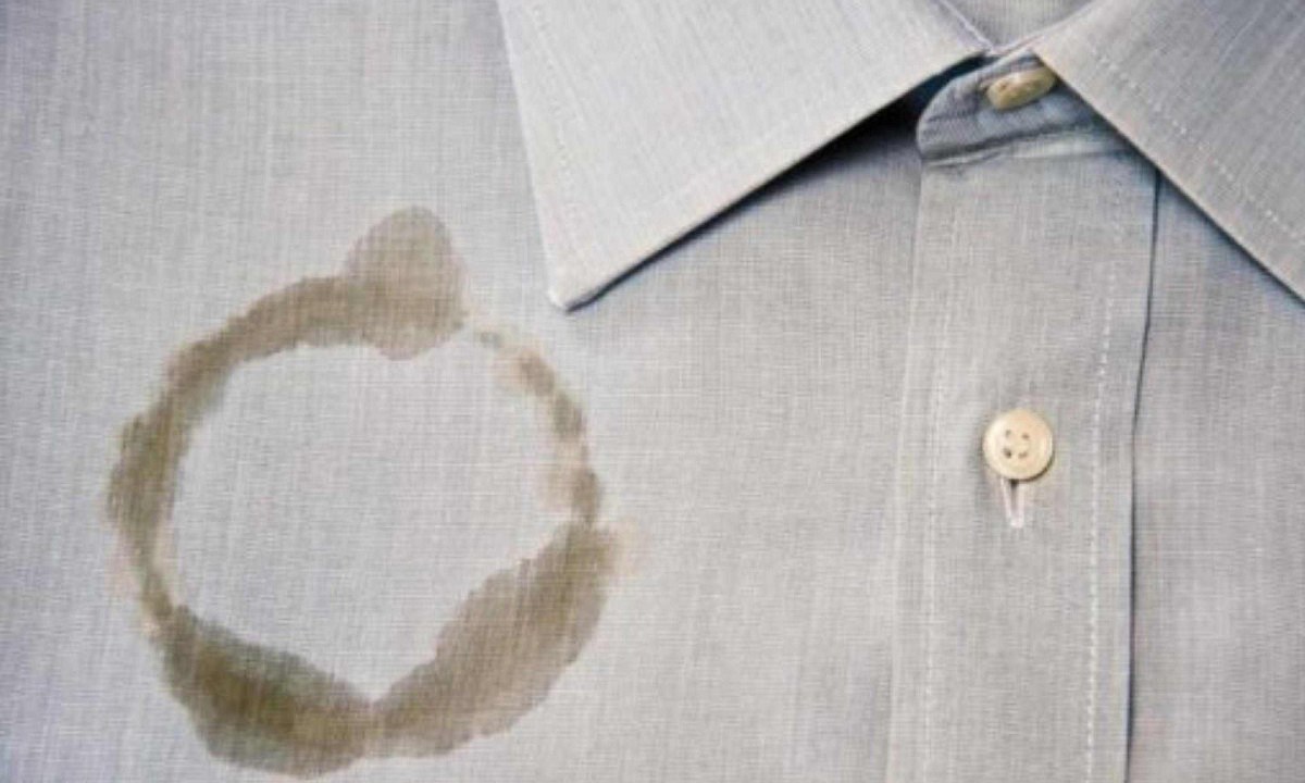 Mancha de Gordura no Jeans? Truque Caseiro que Funciona! - detalhe