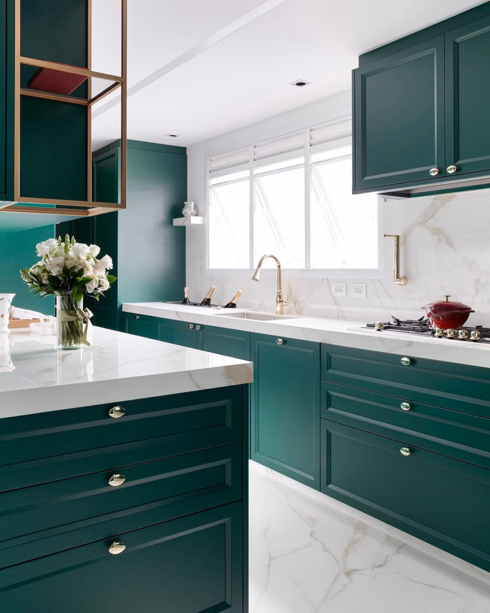 Com Detalhes em Cobre: Elegância e Sofisticação em Cada Canto - inspiração