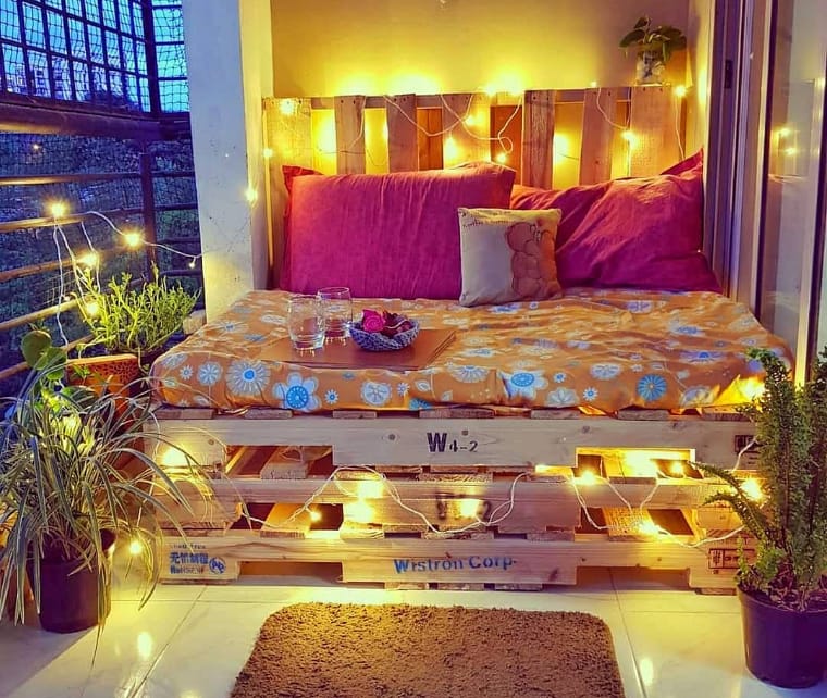 Pallets Iluminados: Ambientes Aconchegantes com Luzes - ideia