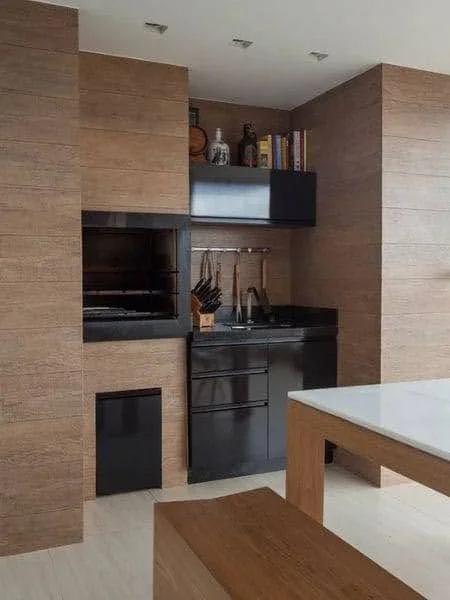 Integração e Elegância: Churrasqueira Gourmet com Balcão de Granito - detalhe
