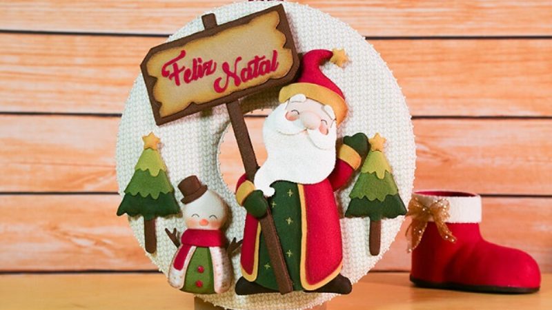 Guirlanda de Natal Super Charmosa Com Feltro Colorido: Um Toque Aconchegante! - detalhe