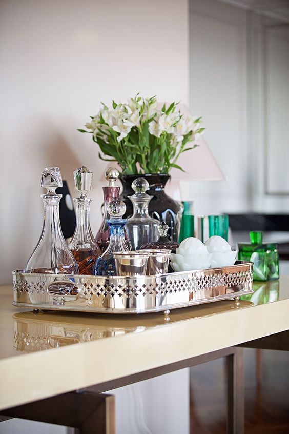 Com Bandejas Espelhadas: Um Toque de Glamour na sua Cozinha - ideia