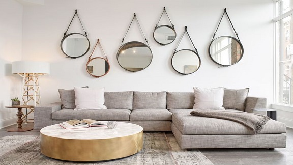 Espelho Adnet Moderno: Um Toque Chic e Minimalista - detalhe