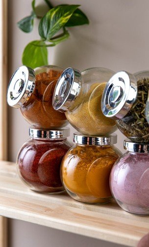 Armário com Fecho Toque: Minimalismo Puro - detalhe