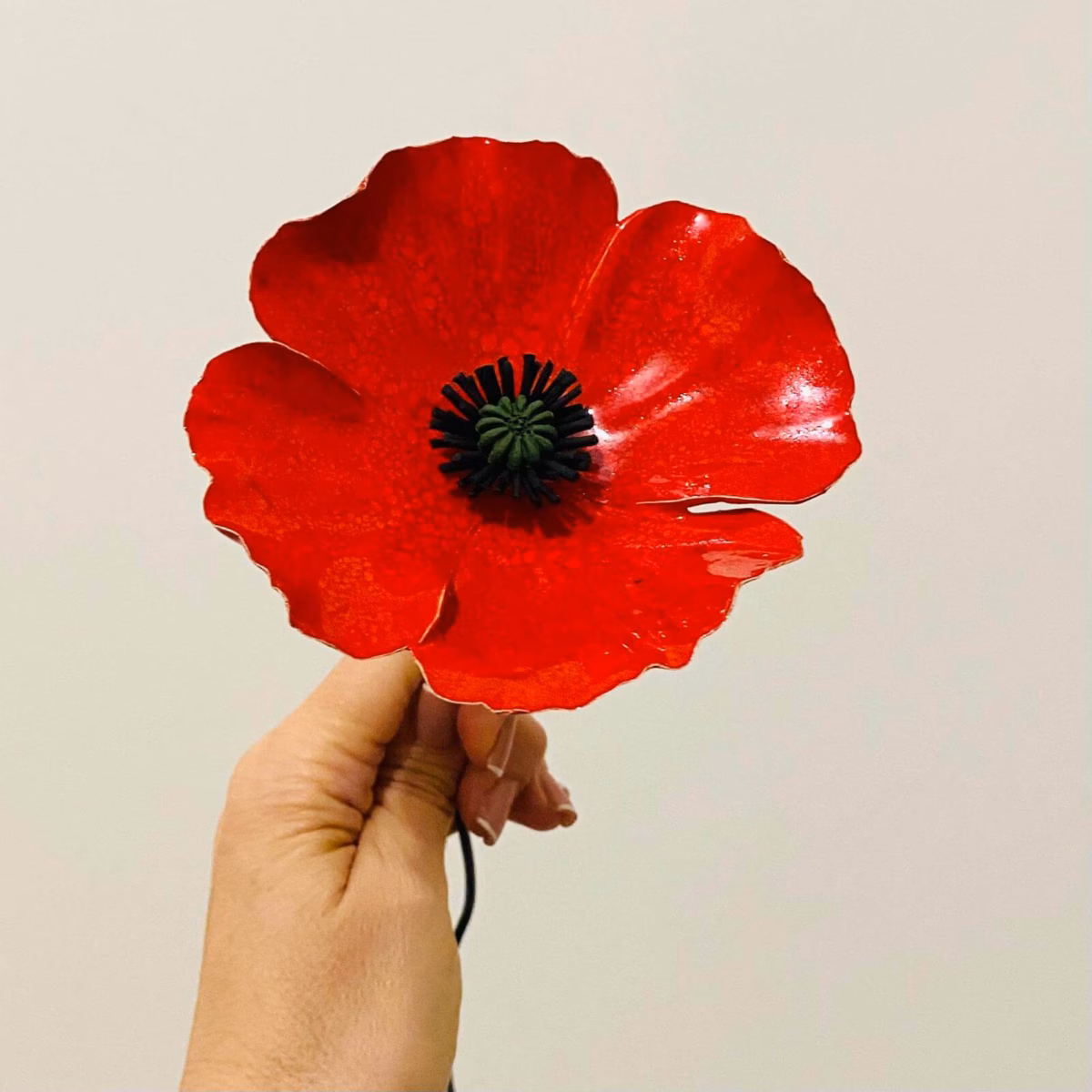 Flores em Cachepots de Cerâmica Pintados à Mão: Um Toque Artístico e Personalizado - ideia