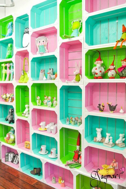 Caixotes Coloridos: Alegria e Personalidade em Cada Canto - detalhe