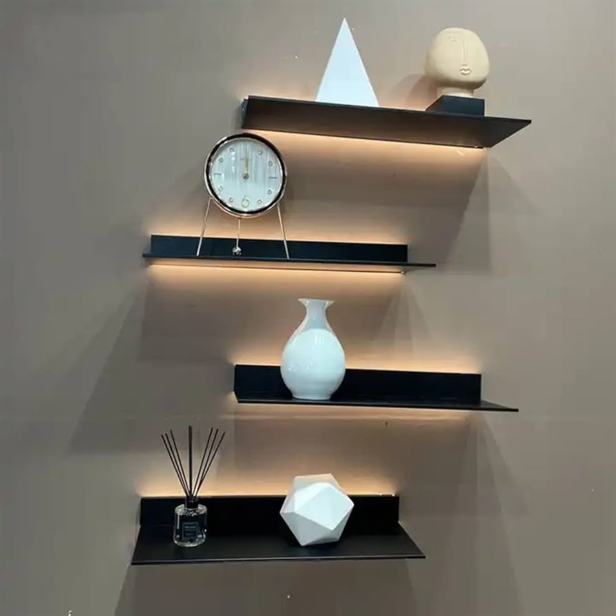 Prateleiras Flutuantes Iluminadas: Um Banho de Luz - detalhe