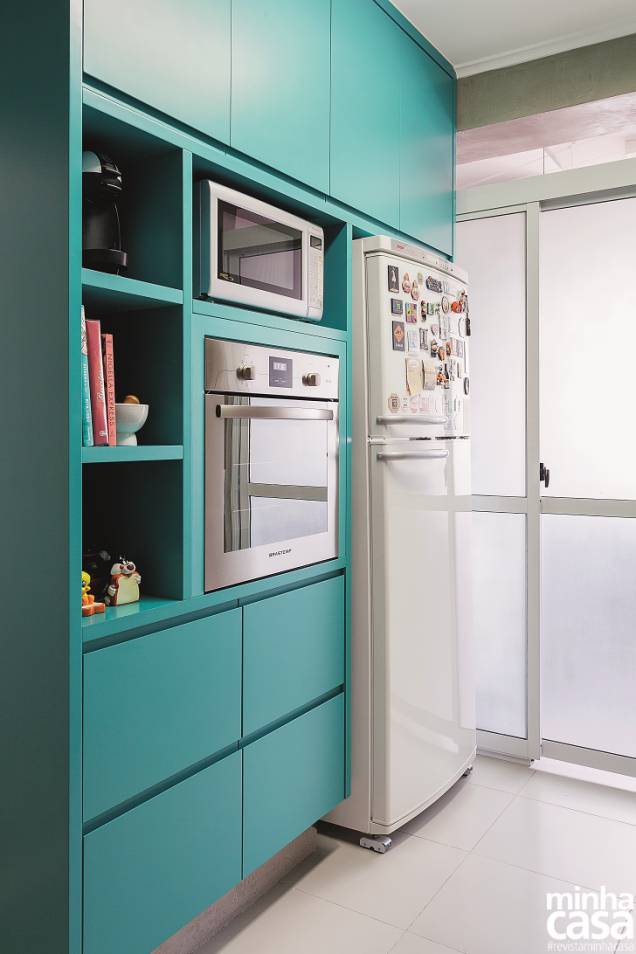 Armário de Cozinha com Tecido Colorido: Patchwork Moderno - detalhe