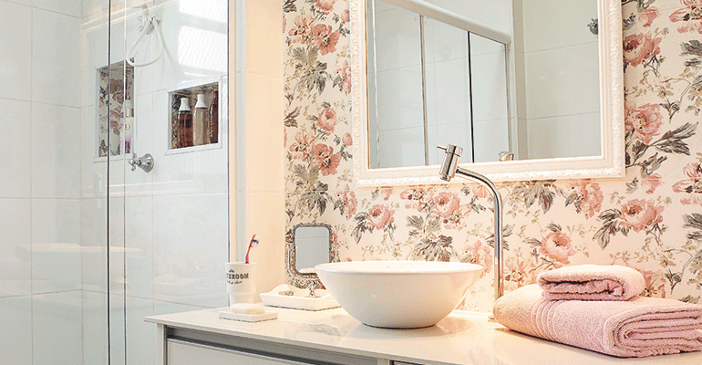 Romântico e Delicado: Floral Suave e Acessórios Vintage - ideia