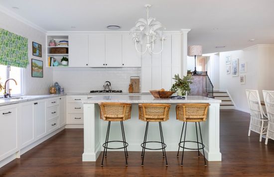 Em Quartzo Branco com Acabamento Chanfrado: Elegância Atemporal e Facilidade de Limpeza - detalhe