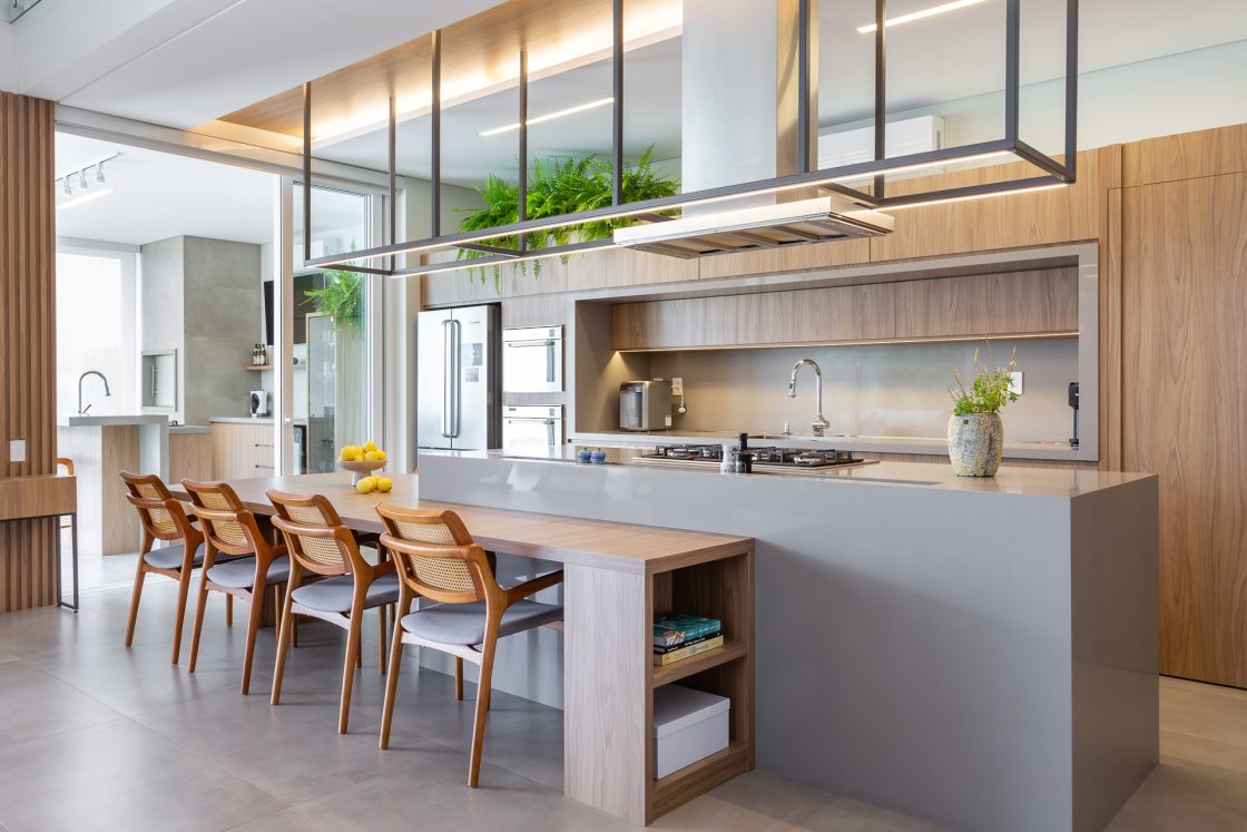 Ilhas com Balcão Escamoteável para Refeições Informais: Praticidade e Versatilidade em Espaços Compactos - ideia