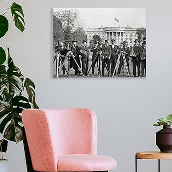 Composição de Fotos em Preto e Branco: Uma História na Sua Parede - inspiração