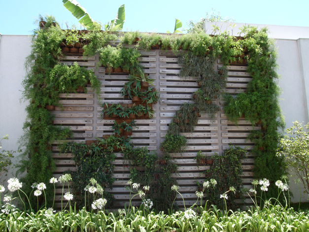 Jardim Rústico com Paletes, Flores Campestres e Toques Vintage - detalhe