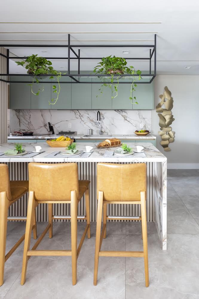 Nichos Verticais com Plantas Pendentes: Natureza Vibrante - ideia