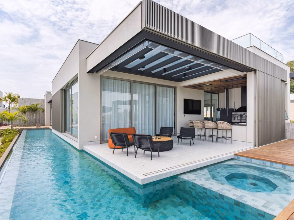 Com Hidromassagem Integrada e Aquecimento Solar - inspiração