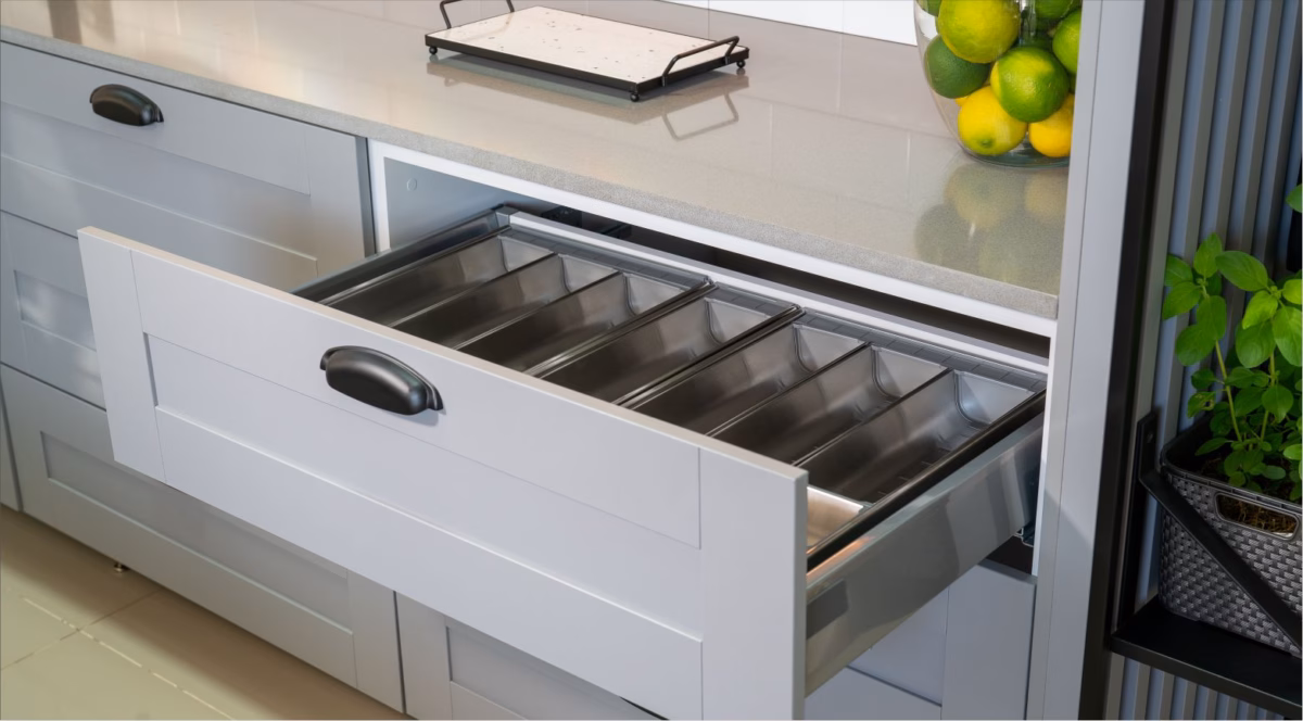 Puxadores Minimalistas Embutidos: Clean e Funcional - inspiração