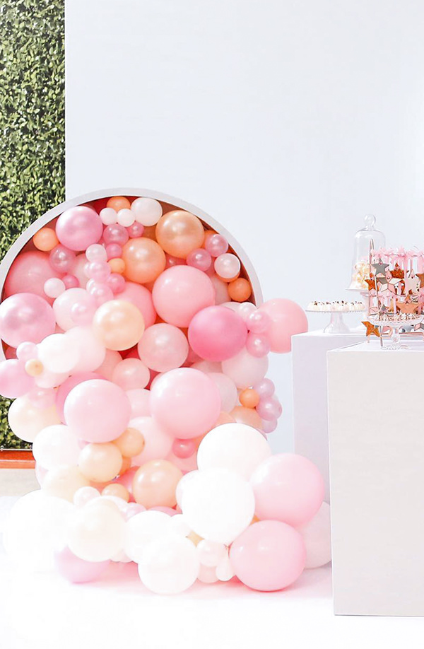 Branco Impecável: Decoração Monocromática para uma Festa Sofisticada - ideia