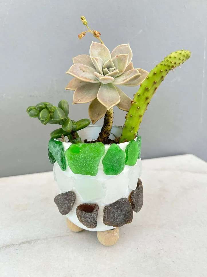 Vasos de Concreto Colorido: Uma Explosão de Alegria - detalhe