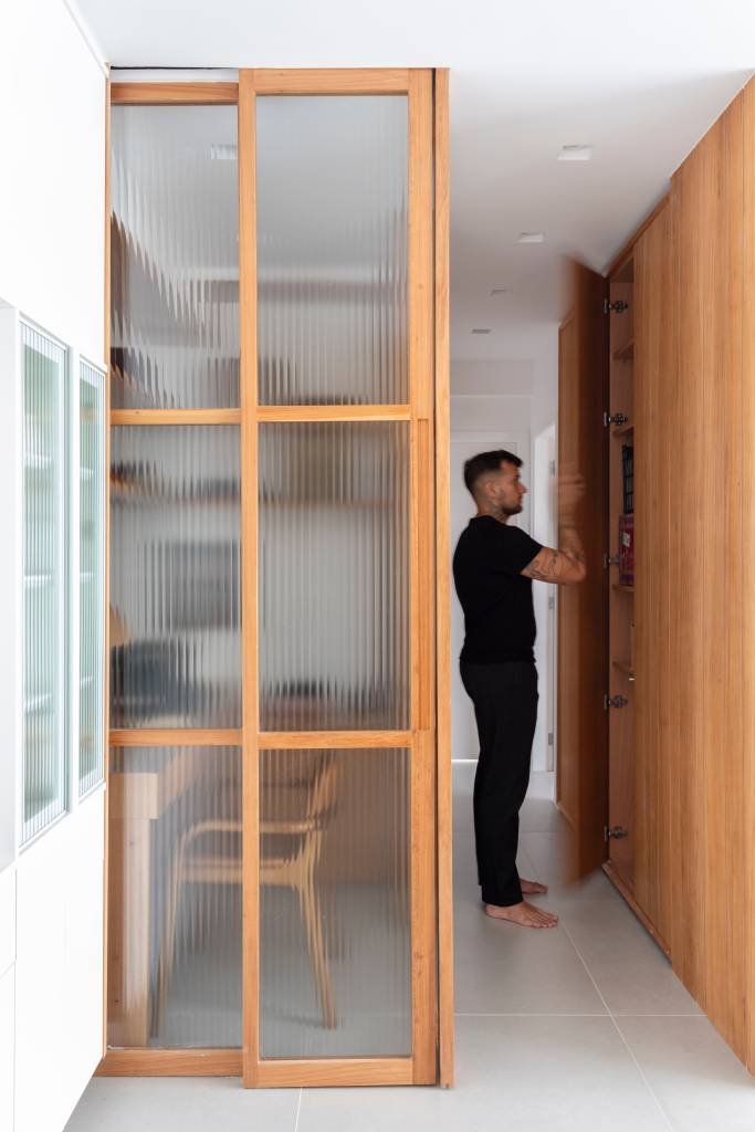 Armário Bipartido: Funcionalidade Discreta - detalhe