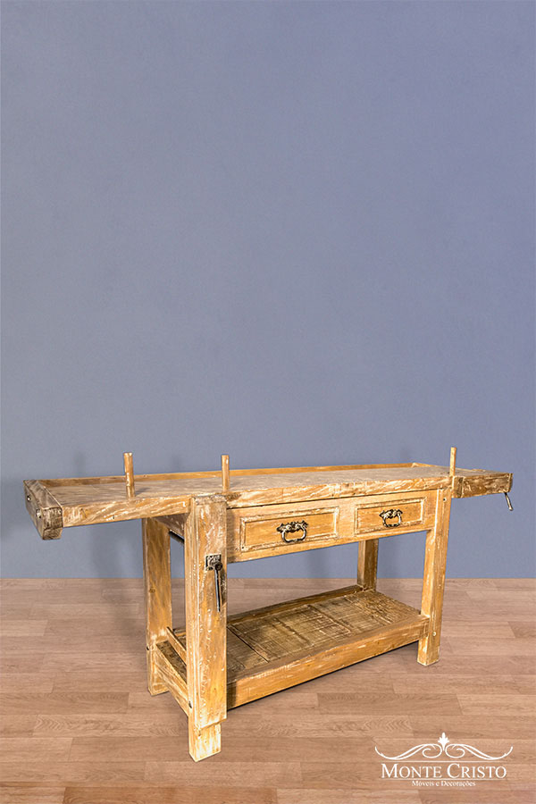 Bancada de Madeira Rústica Com Detalhes Que Contam História - ideia