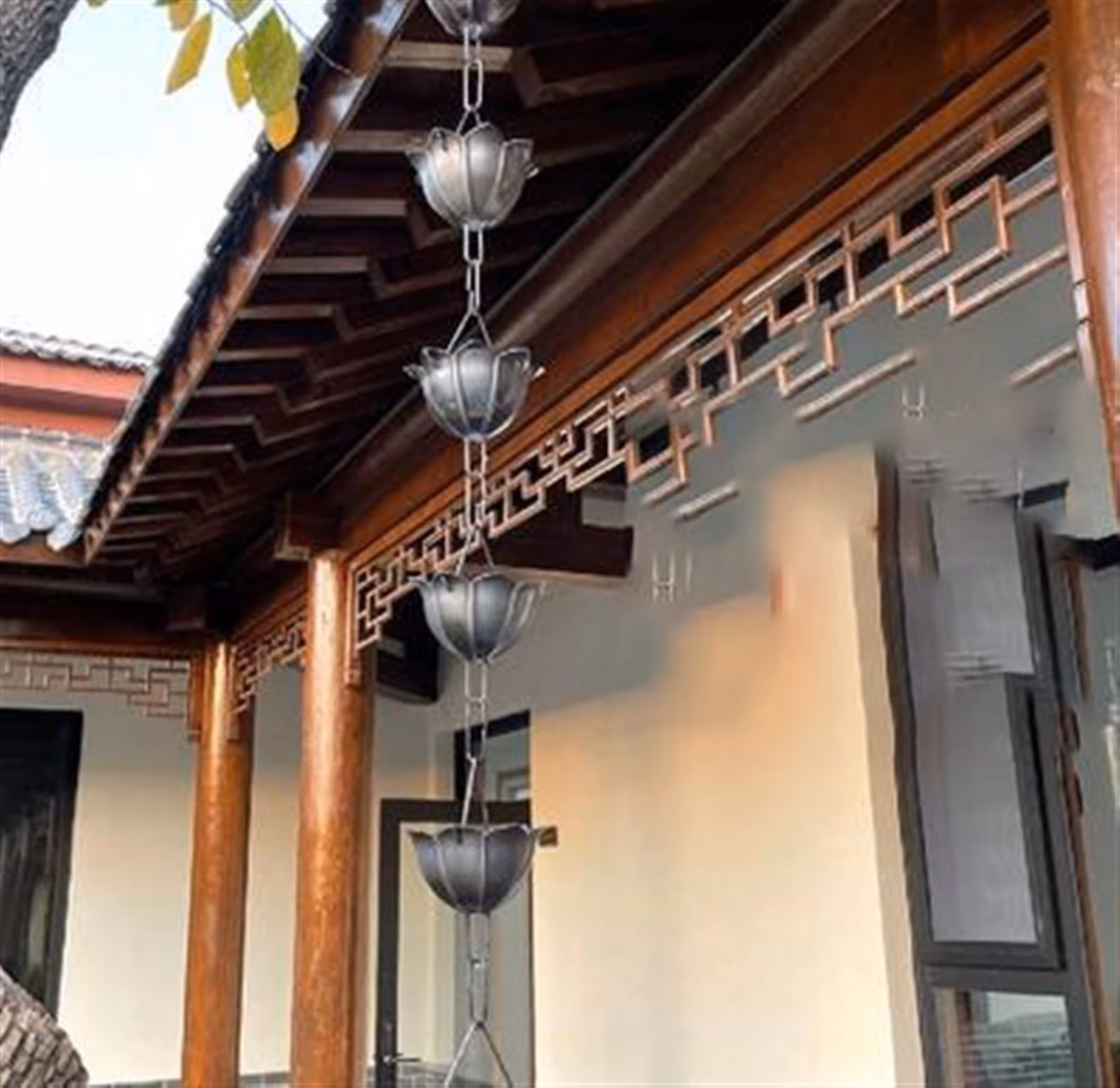 Com Calhas Decorativas de Cobre - ideia