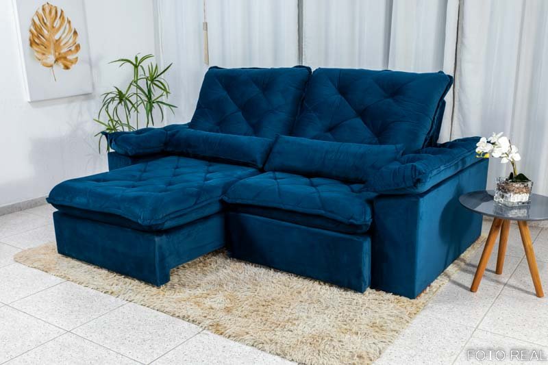 Sofá Retrátil de Veludo Azul: Luxo e Conforto para Relaxar! - detalhe