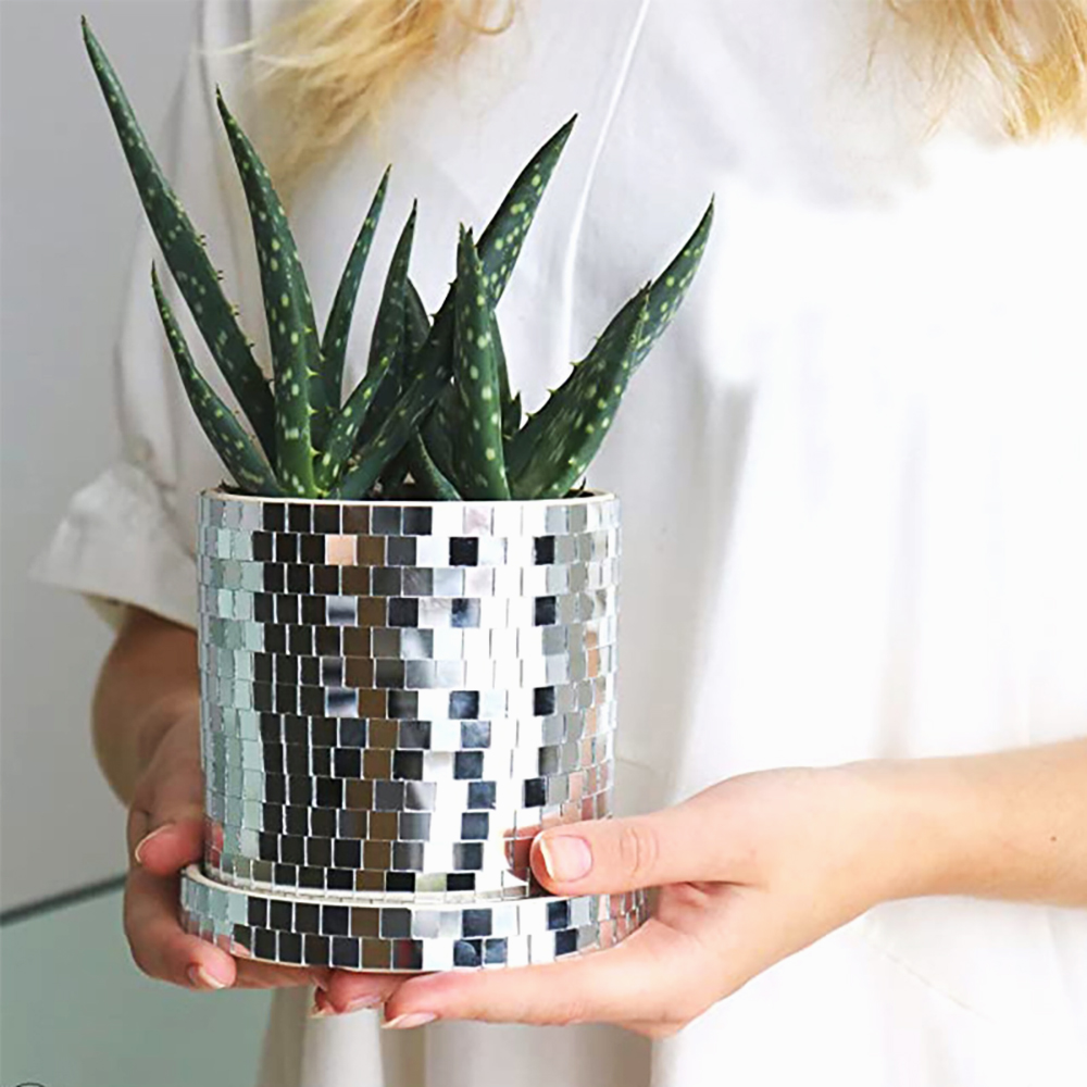 Vaso Espelhado: Glamour e Sofisticação em Dobro - detalhe