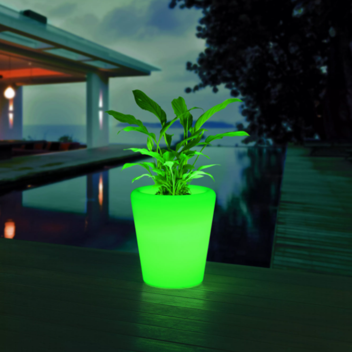 Vaso Iluminado com LED: Destaque e Modernidade - ideia