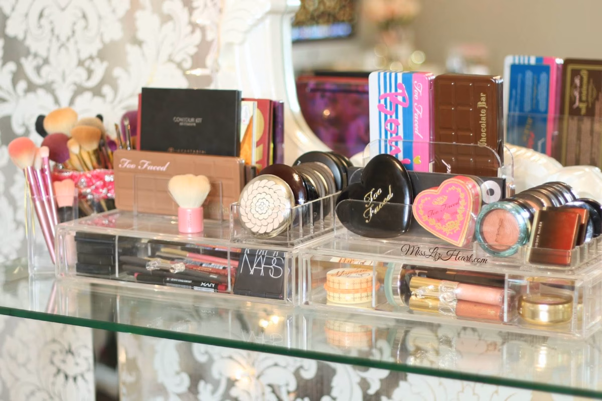 Com Bandejas Espelhadas: Glamour e Sofisticação Instantâneos - inspiração