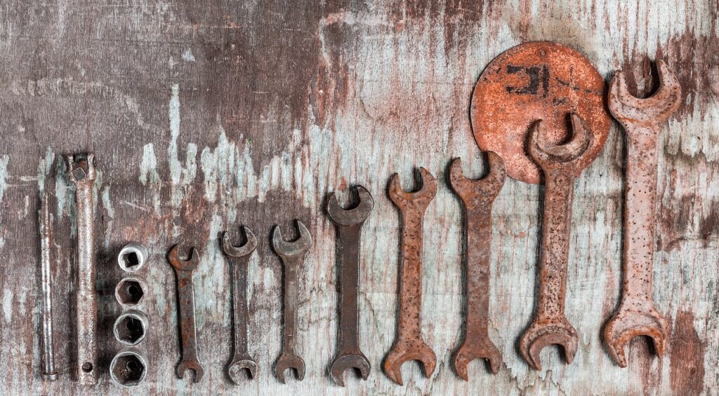 Restaurando Detalhes Vintage com Escovação e Verniz - ideia