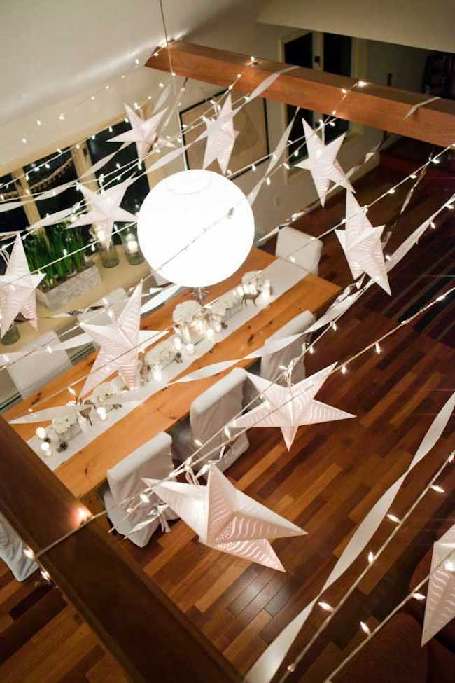 Decoração Suspensa com Origami e Luzes Festivas - inspiração