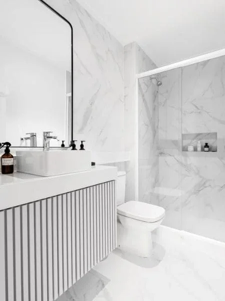 Banheiro pequeno decorado: 45 ideias ...